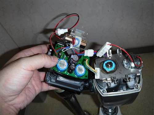 電磁弁、発電ユニット、バックアップ電池を電源部にコネクター接続